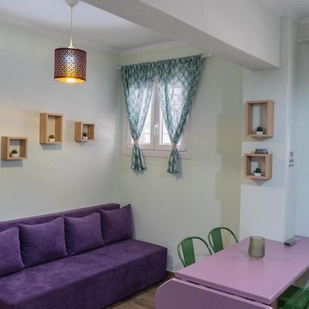 Apartment In 아스프로발타 외부 사진